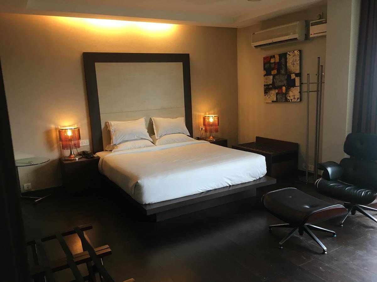 Hotel Md'S Continental Jorhāt Zewnętrze zdjęcie
