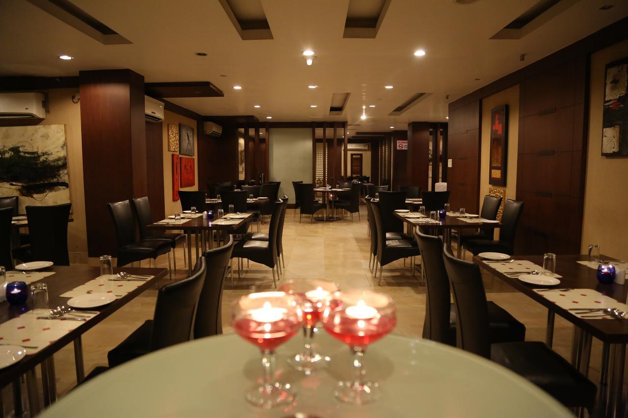 Hotel Md'S Continental Jorhāt Zewnętrze zdjęcie