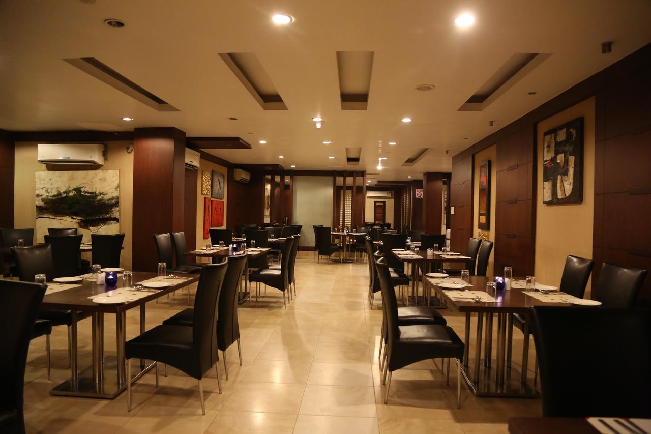 Hotel Md'S Continental Jorhāt Zewnętrze zdjęcie